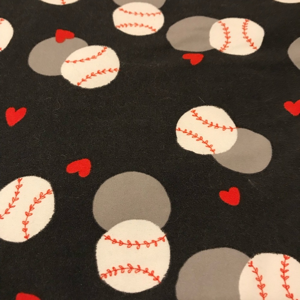 LuLaRoe Black and Red Leggings with Unique Pattern